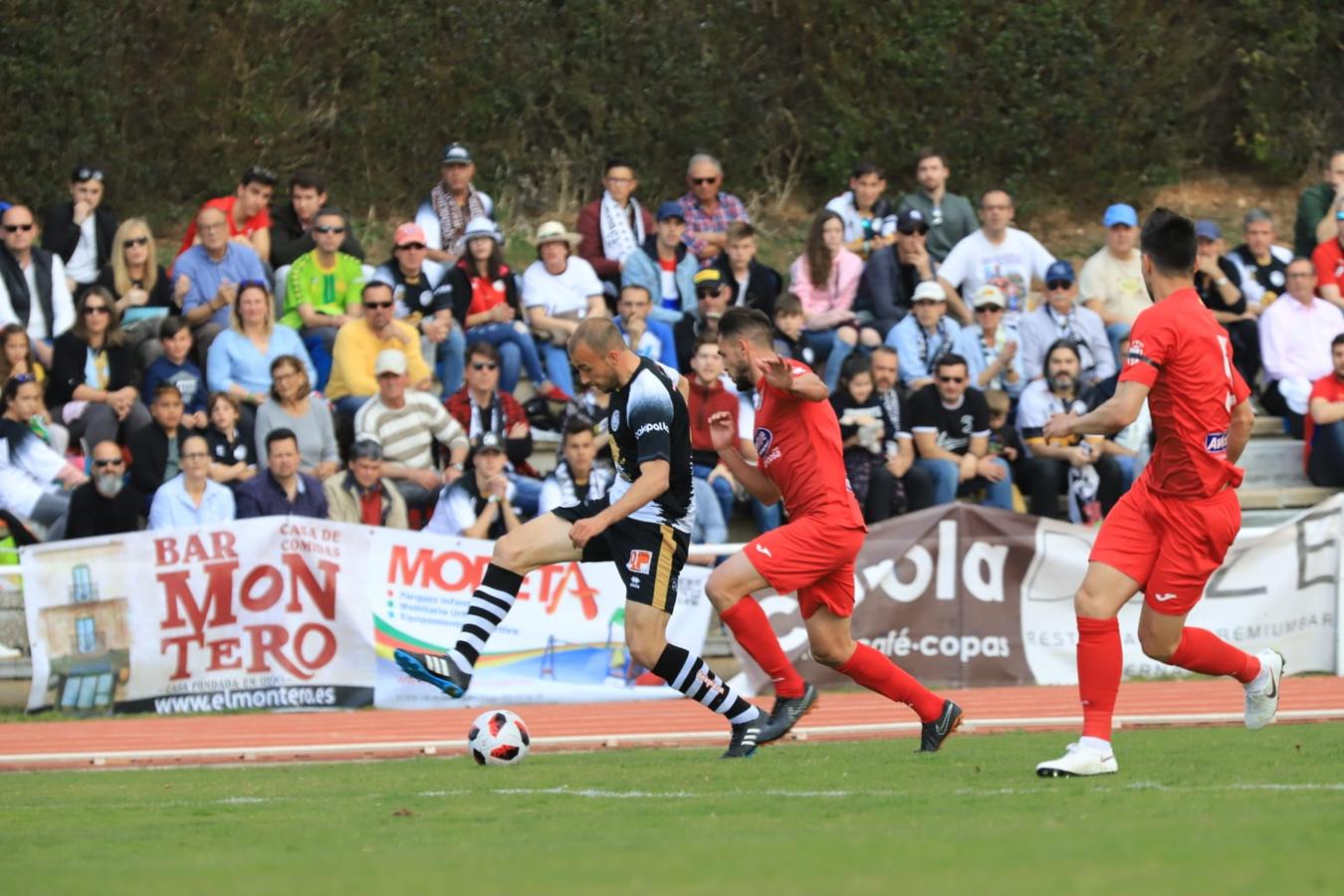 Fotos: Partido entre el Unionistas y el Fuenlabrada (2/2)