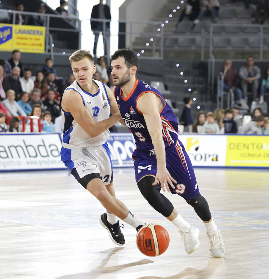 Fotos: Chocolates Trapa Palencia 64-63 CB Prat