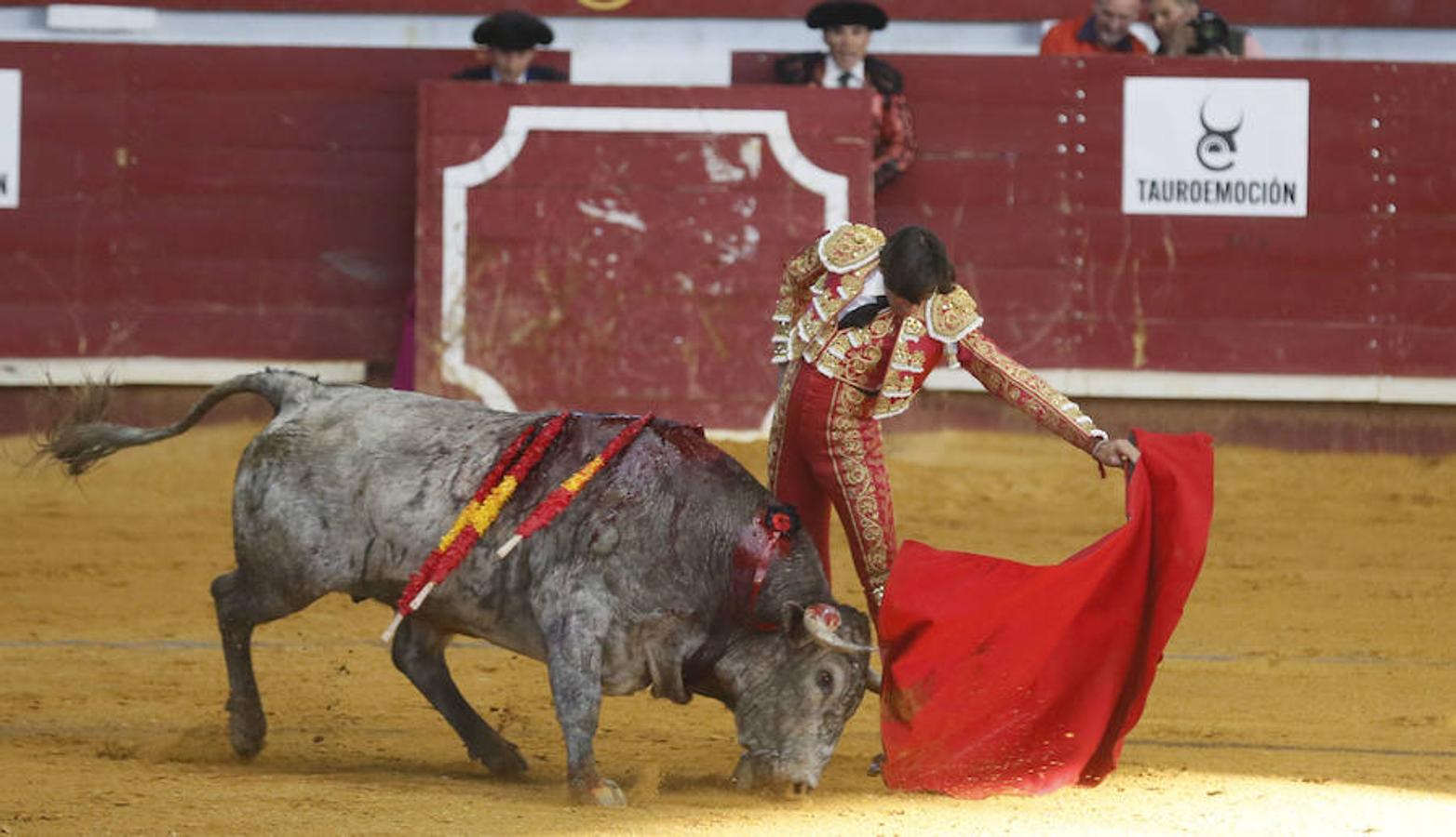 Corrida toros en la plaza vallisoletana de La Flecha (Arroyo de la Encomienda).