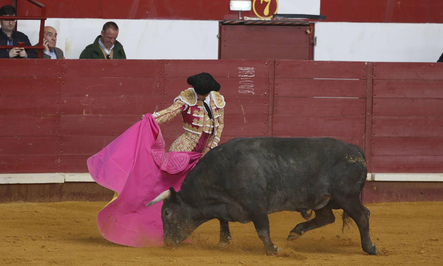 Corrida toros en la plaza vallisoletana de La Flecha (Arroyo de la Encomienda).