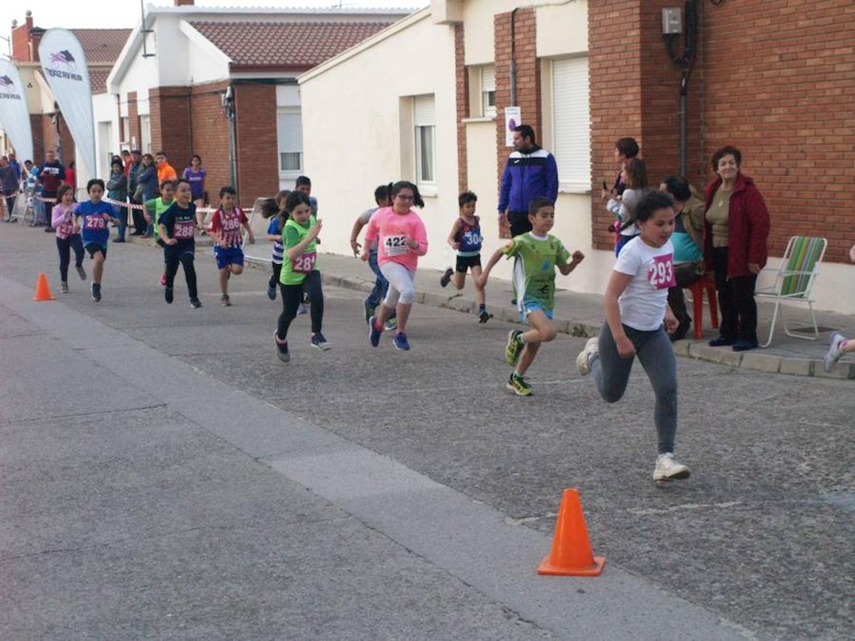 Carrera popular en Pedrajas de San Esteban en favor de la Asociación Española contra el Cáncer