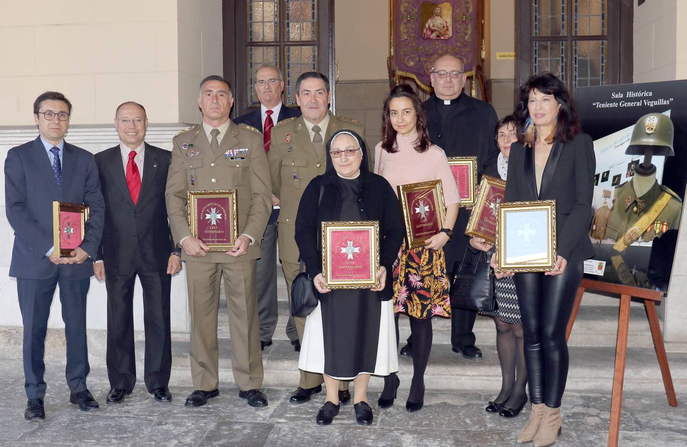 La muestra presenta por primera vez al público el 'Cristo de la Misión' que saldrá en procesión el próximo 13 de abril con motivo del 75 aniversario de la Hermandad de los Artilleros
