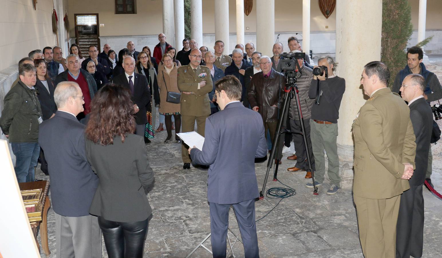 La muestra presenta por primera vez al público el 'Cristo de la Misión' que saldrá en procesión el próximo 13 de abril con motivo del 75 aniversario de la Hermandad de los Artilleros