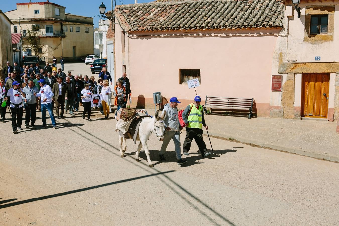 La iniciativa parte como protesta por la falta de infraestructuras en la provincia