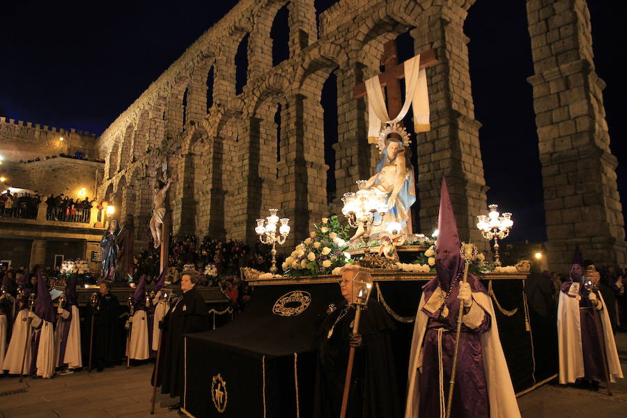 Procesión de la Cofradia de Nuestra Señora de la Piedad del barrio de San José.