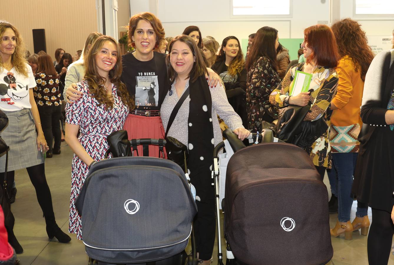 La gira 'Malasmadres On Tour', con Laura Baena, congrega a cientos de mujeres en la Sala Concha Velasco del LAVA