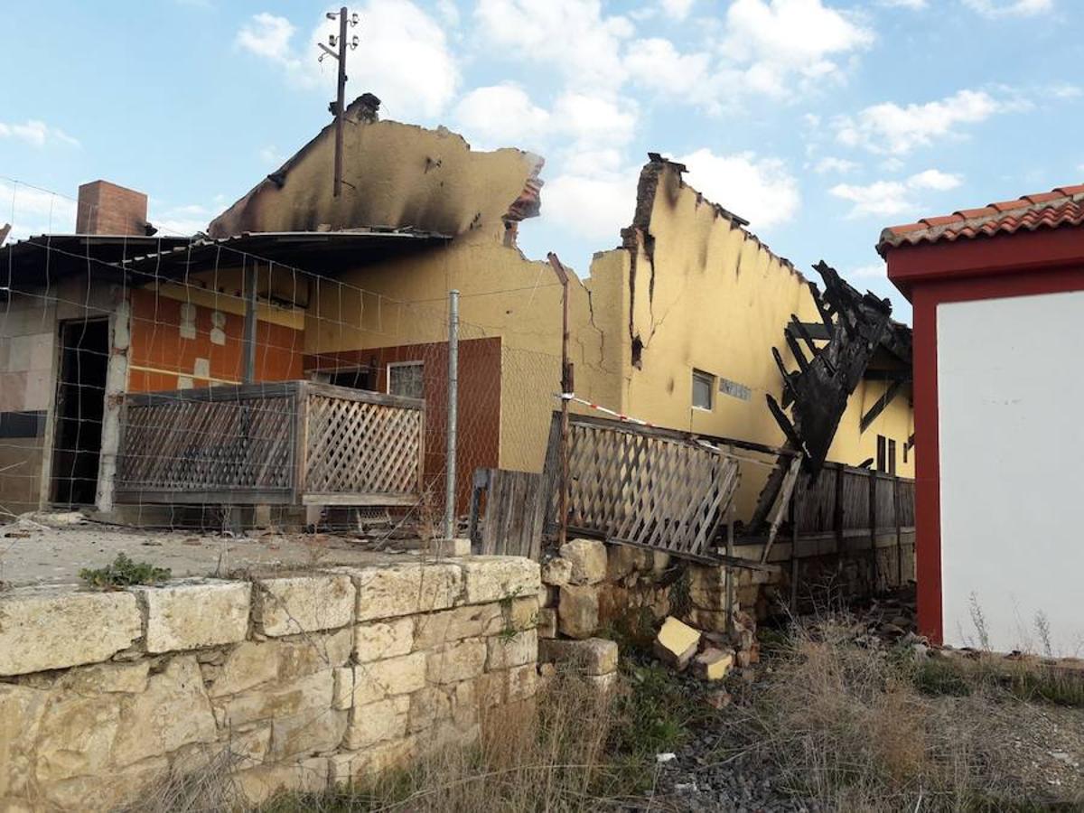 Fotos: Las imágenes del Albergue Canal de Castilla de Frómista tras el incendio