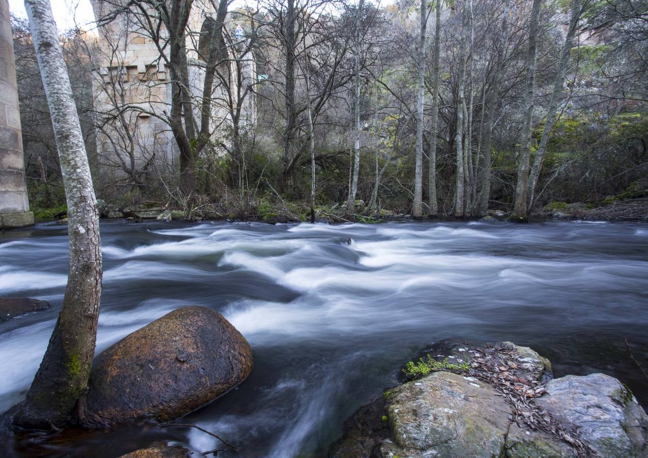 Visiones espectaculares y rincones llenos de sabor en un territorio verde, hendido por las aguas del Duero