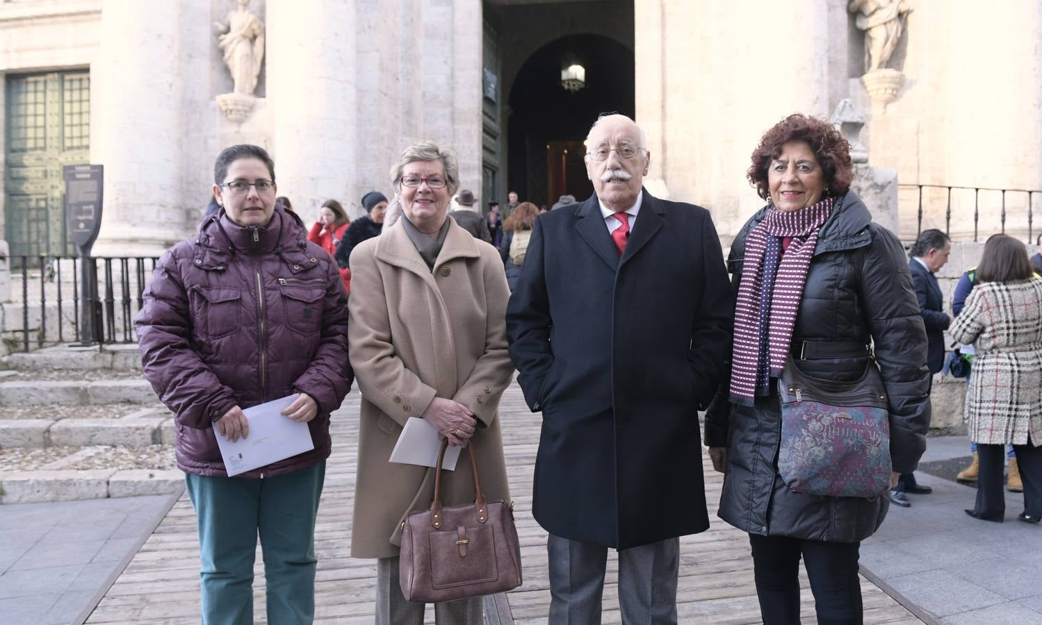 Fotos: Asistentes al pregón de Semana Santa en Valladolid