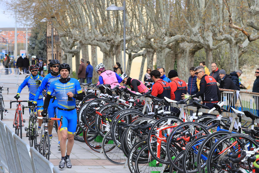 Fotos: Fotografías del II Duatlón Grupo Andrés por equipos (2/2)