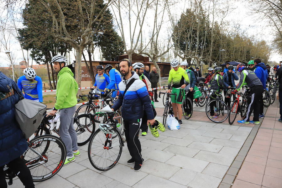 Fotos: Fotografías del II Duatlón Grupo Andrés por equipos (2/2)