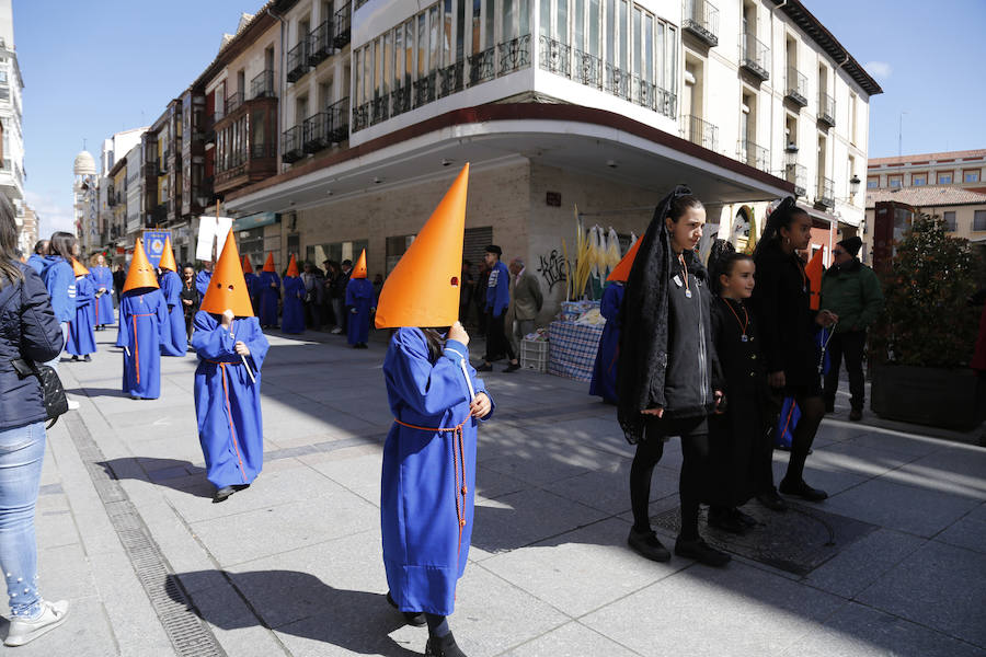 Fotos: Los niños inauguran la Semana Santa de Palencia