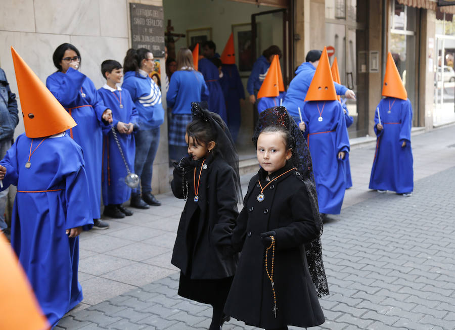 Fotos: Los niños inauguran la Semana Santa de Palencia