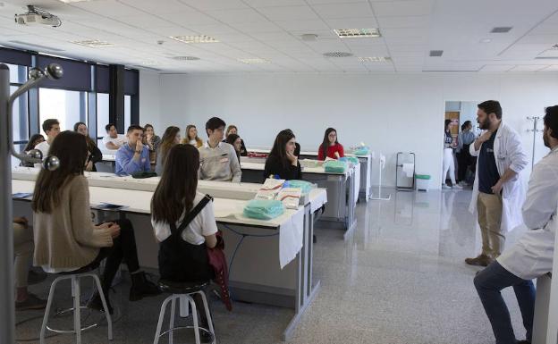 Jornada de puertas abiertas en la UEMC.