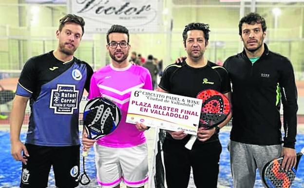 Los jugadores de Palencia antes de disputar la final que dará el acceso al Master Final en Valladolid. 