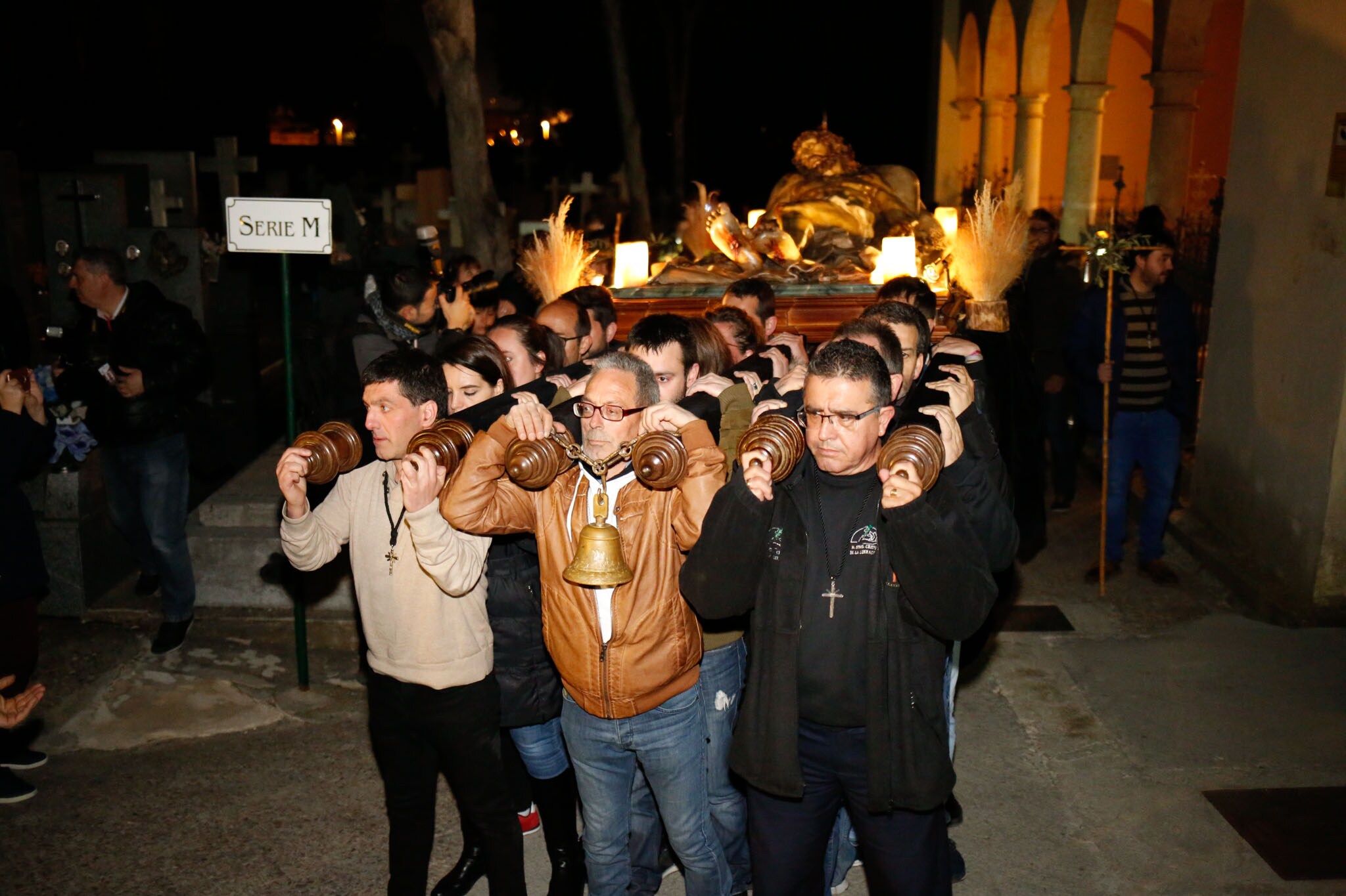 Fotos: Traslado del Cristo del Amor y de la Paz en Salamanca