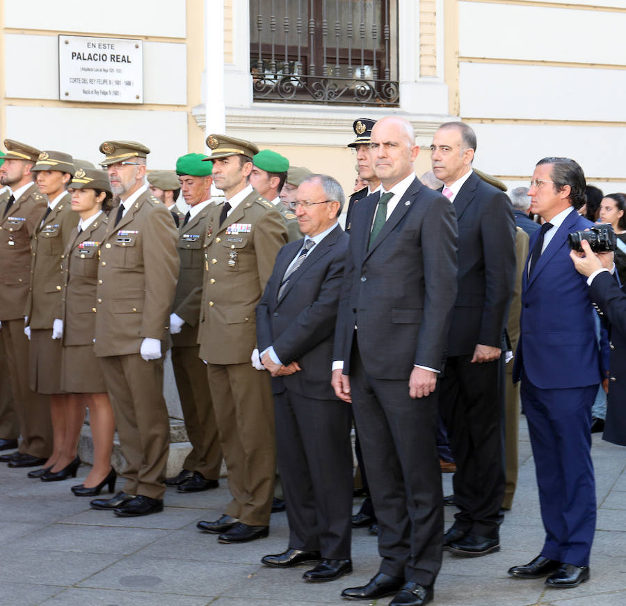 Las calles se han llenado de público para disfrutar del Ecce Homo del Cristo de los Artilleros