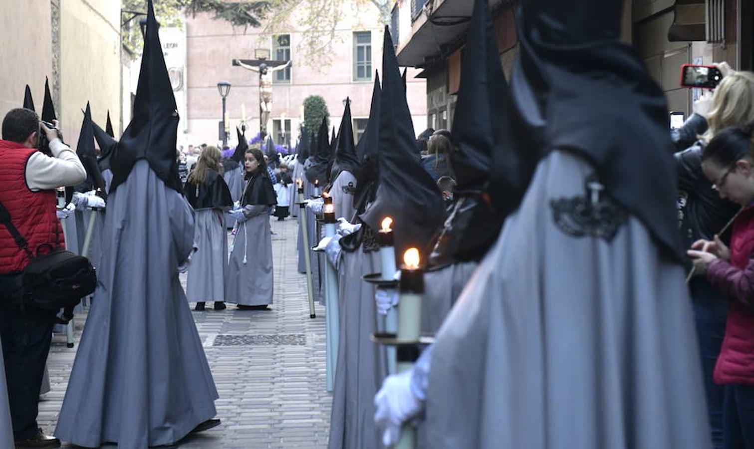 La Procesión de las Cinco Llagas ha recorrido el centro de Valladolid
