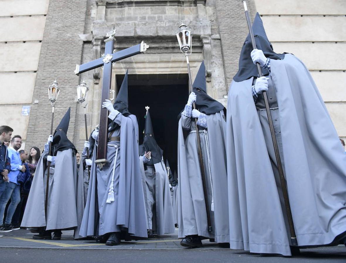 La Procesión de las Cinco Llagas ha recorrido el centro de Valladolid