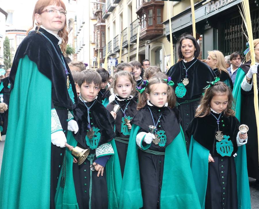 Fotos: Procesión de Las Palmas en Valladolid