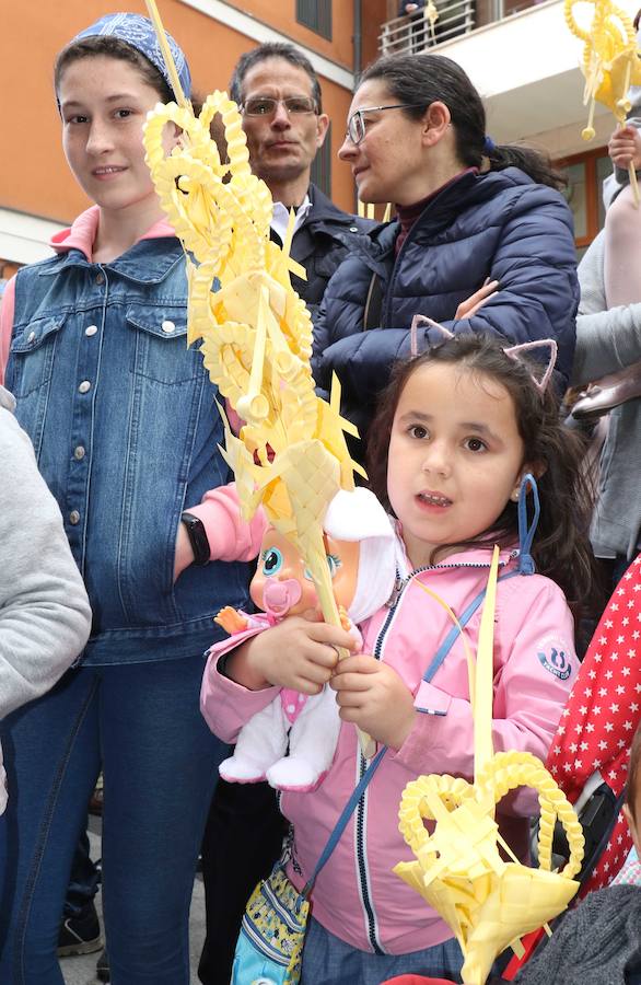 Fotos: Procesión de Las Palmas en Valladolid