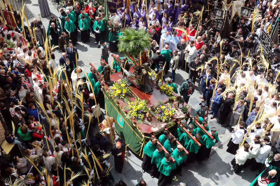 Fotos: Procesión de Las Palmas en Valladolid