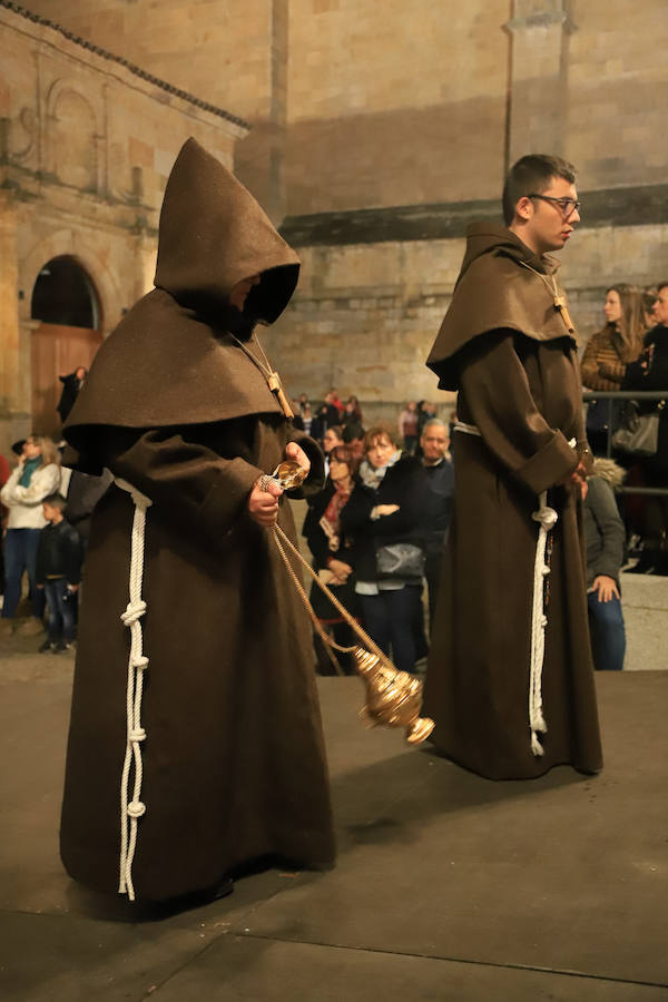 Fotos: Procesión del Cristo de la Humildad en Salamanca