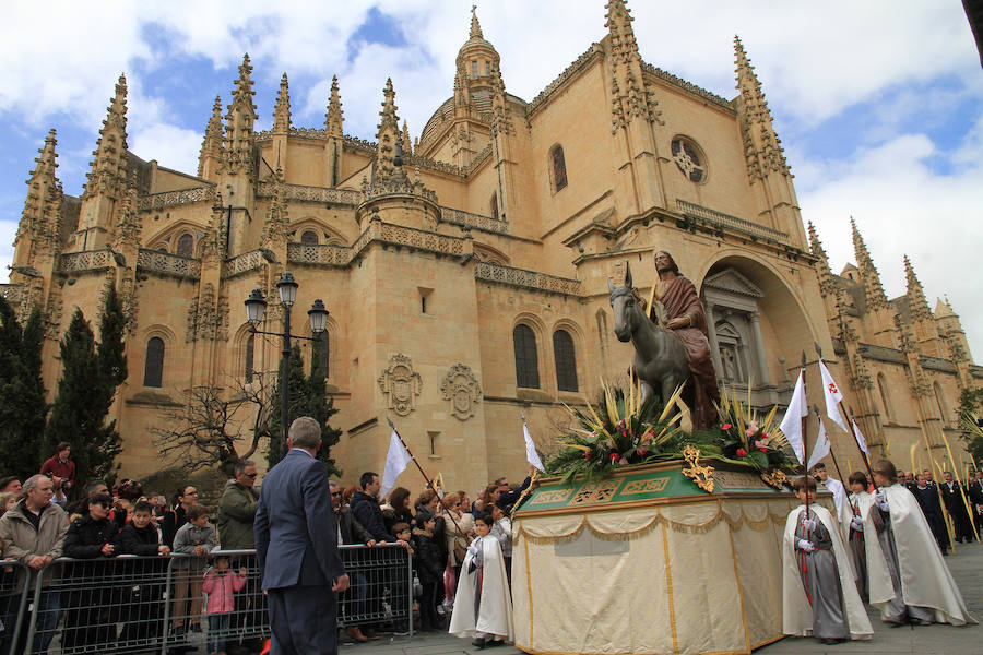 Fotos: Procesión de la Borriquilla en Segovia