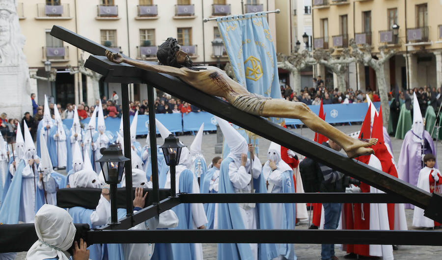 Fotos: Procesión de Las Cinco LLagas en Palencia