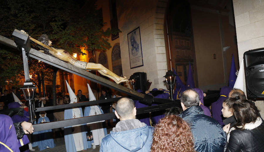 Fotos: Procesión de Las Cinco LLagas en Palencia