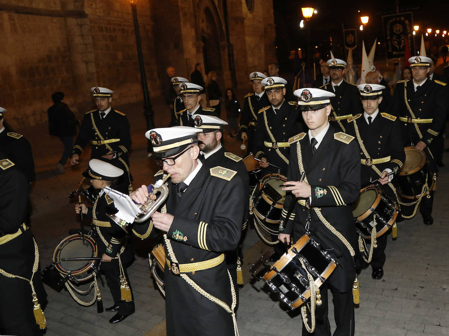 Fotos: Procesión de Las Cinco LLagas en Palencia