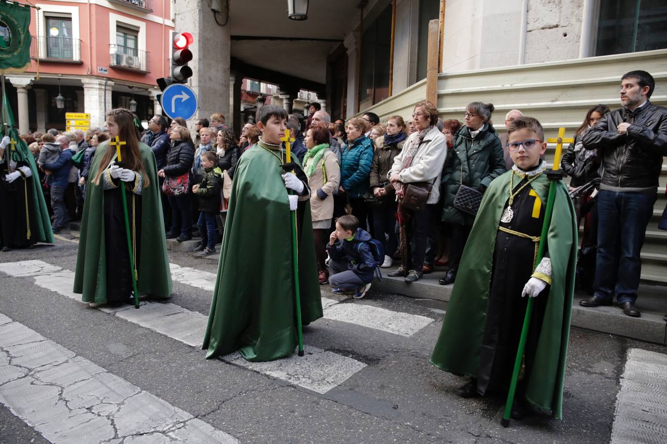 Fotos: Público en la procesión del Santísimo Rosario del Dolor de Valladolid (2/2)