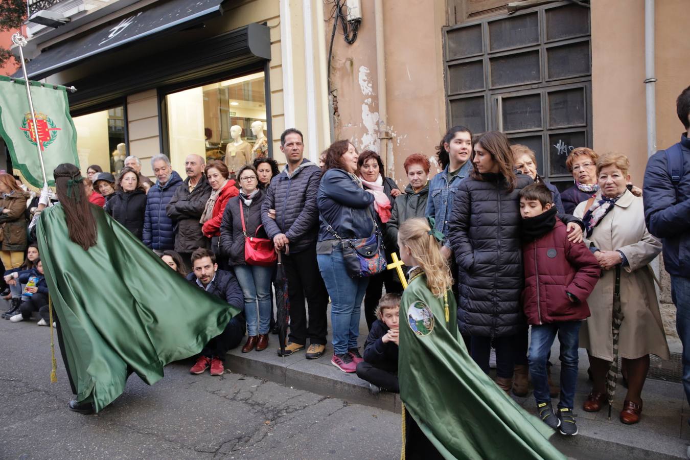 Fotos: Público en la procesión del Santísimo Rosario del Dolor de Valladolid (2/2)