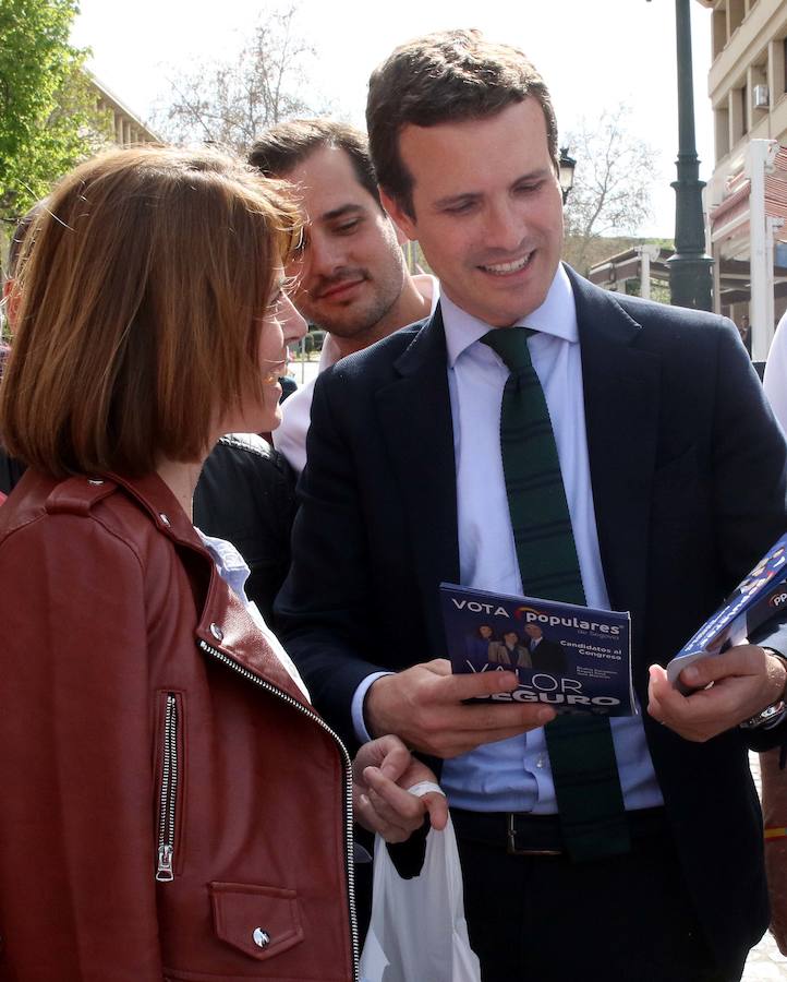 Fotos: El líder del PP, Pablo Casado, de visita por Segovia