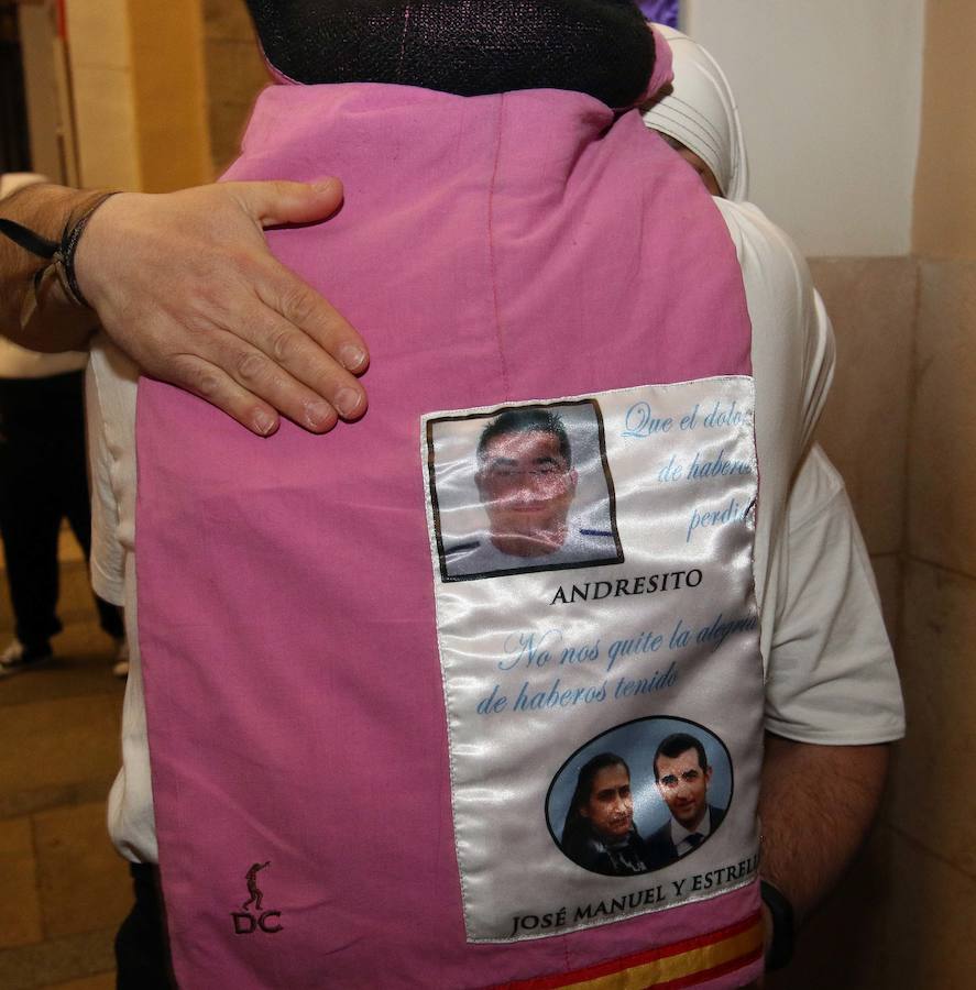 Fotos: Procesión y Oración de los Cinco Misterios en Santa Eulalia