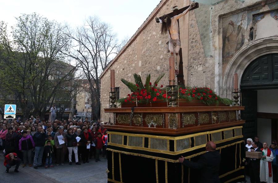 Fotos: Procesión y Oración de los Cinco Misterios en Santa Eulalia