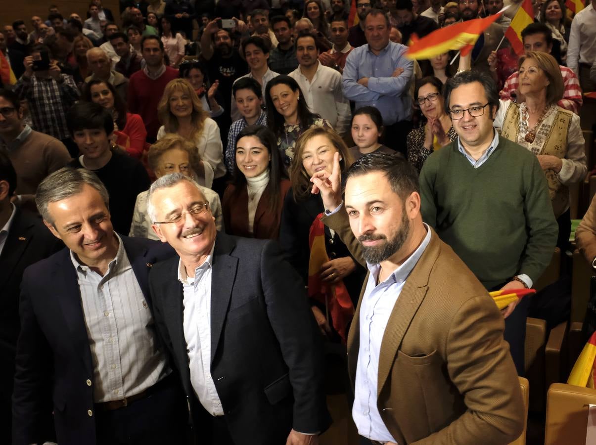 Cuatro mil personas asisten al acto de Santiago Abascal en el Centro Cultural Miguel Delibes