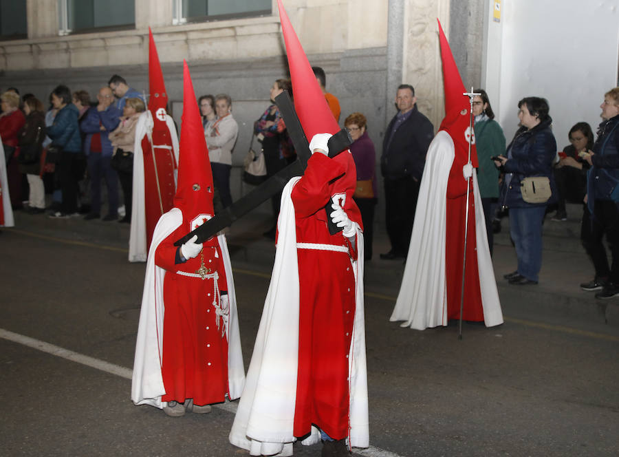 Fotos: Procesión del Prendimiento en Palencia