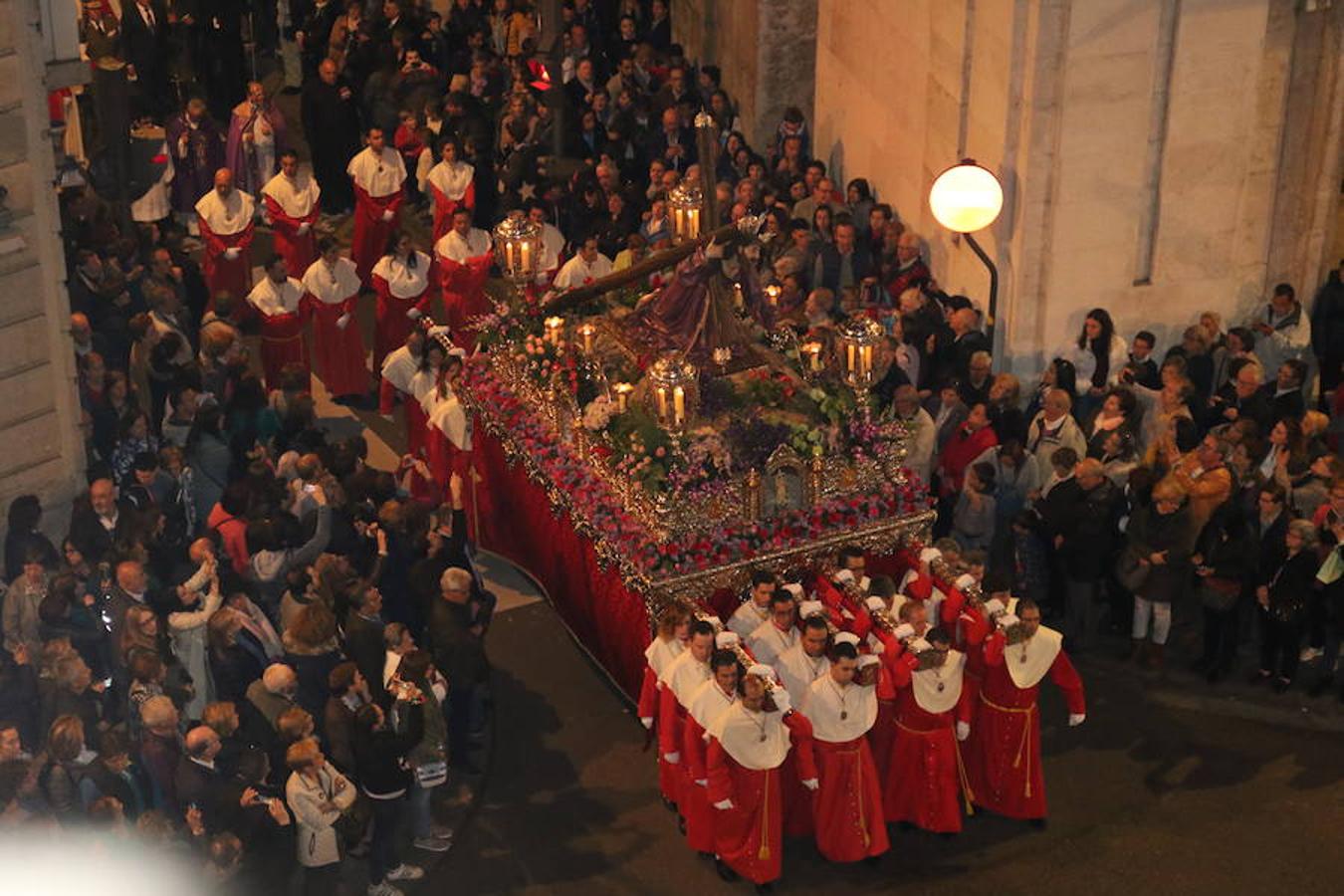 Comitiva de la Cofradía del Despojado en la procesión del Encuentro