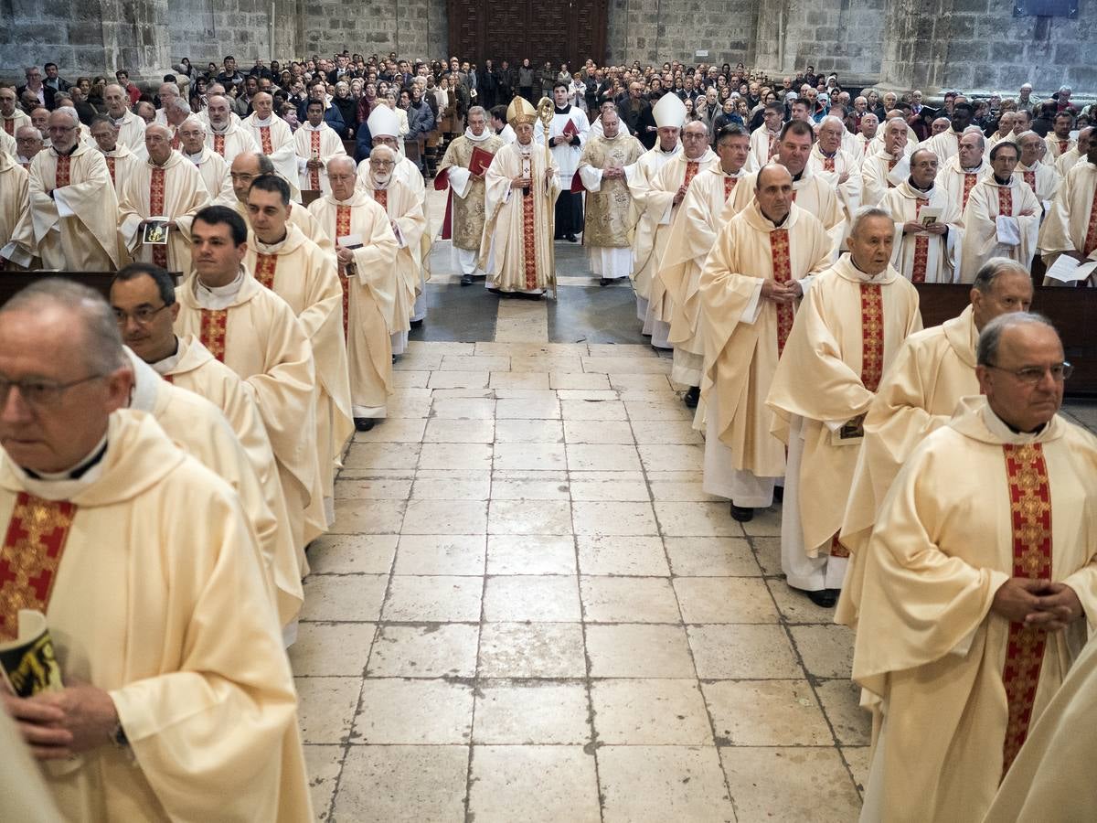 Fotos: Misa Crismal en la Catedral de Valladolid