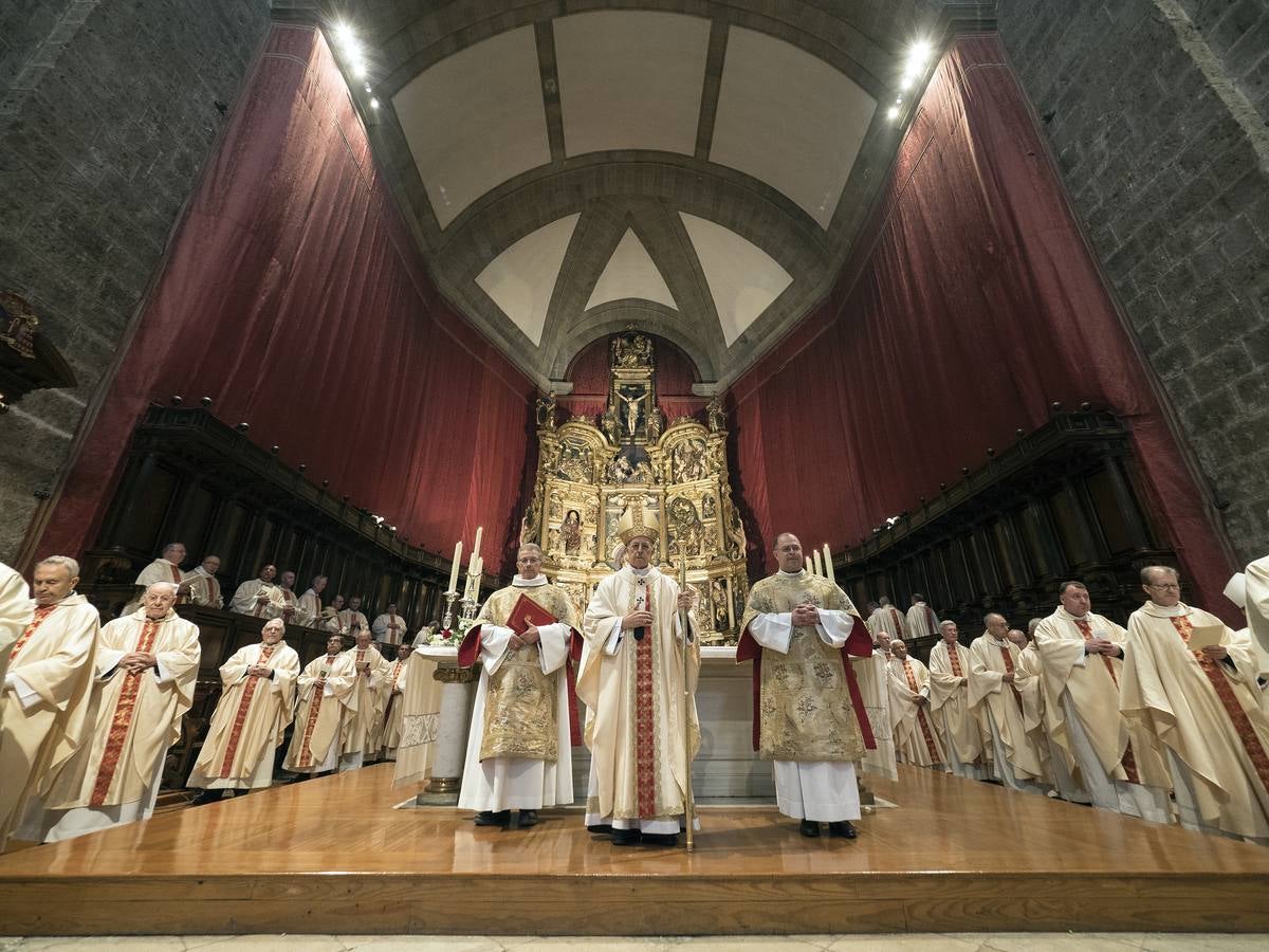 Fotos: Misa Crismal en la Catedral de Valladolid