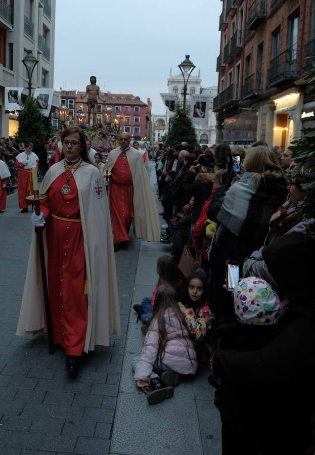 Jesús de la Esperanza y La Sagrada Cena encabezan la comitiva de 33 pasos alumbrados por las veinte hermandades de la capital