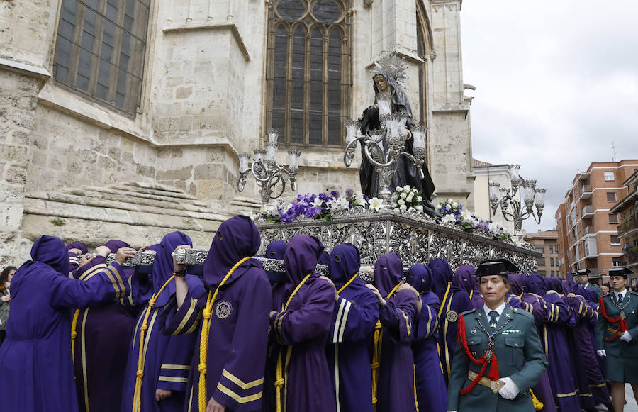 Fotos: La procesión de Los Pasos entre San Pablo y la Catedral