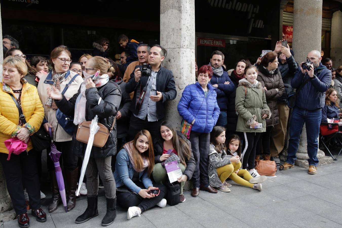 Fotos: Público en la Procesión General de Valladolid (3/3)