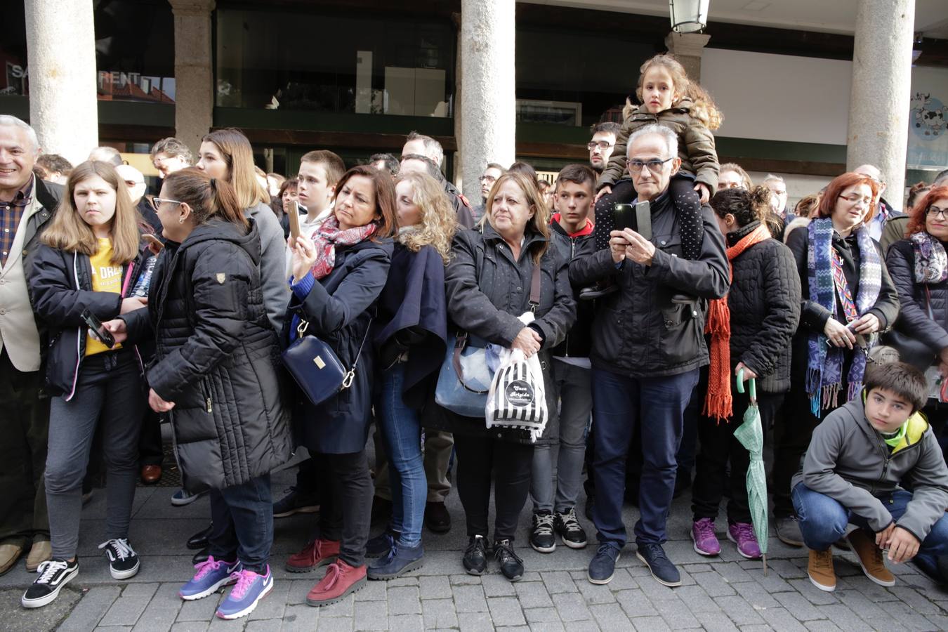 Fotos: Público en la Procesión General de Valladolid (3/3)