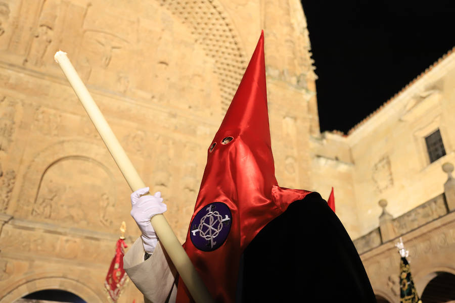Pese a las intenciones iniciales de salir por las calles del casco histórico, el miedo a que sucediese como por la noche con Amor y Paz hizo recapacitar a los hermanos