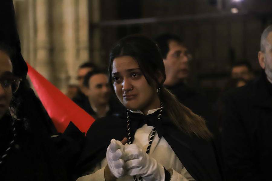 Pese a las intenciones iniciales de salir por las calles del casco histórico, el miedo a que sucediese como por la noche con Amor y Paz hizo recapacitar a los hermanos