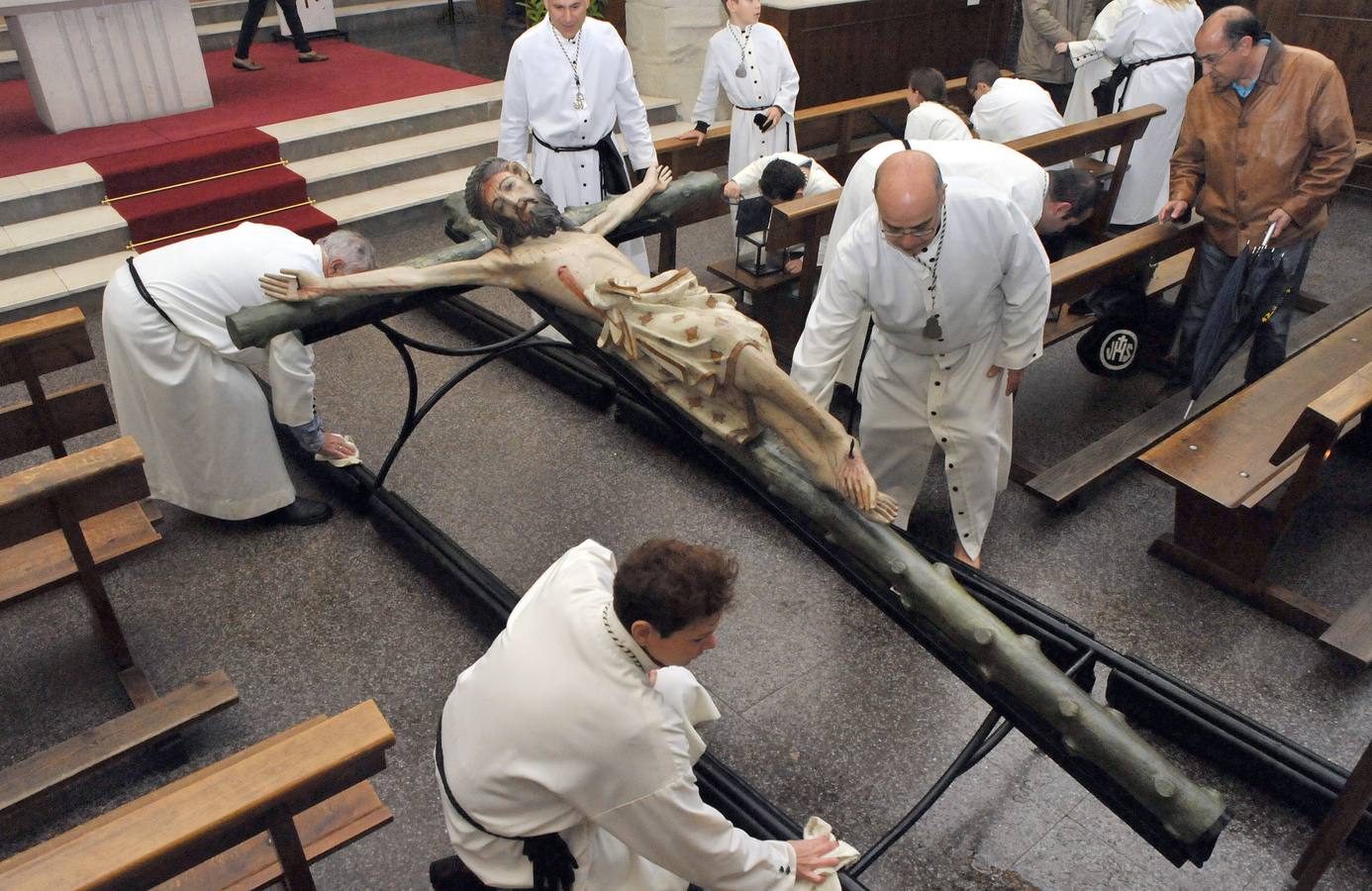 Fotos: Procesión de la Vera Cruz de Medina del Campo, suspendida por la lluvia