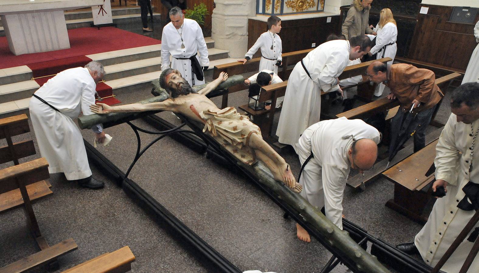 Fotos: Procesión de la Vera Cruz de Medina del Campo, suspendida por la lluvia