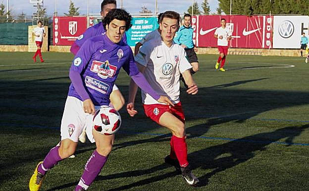 Un lance del partido de la primera vuelta.